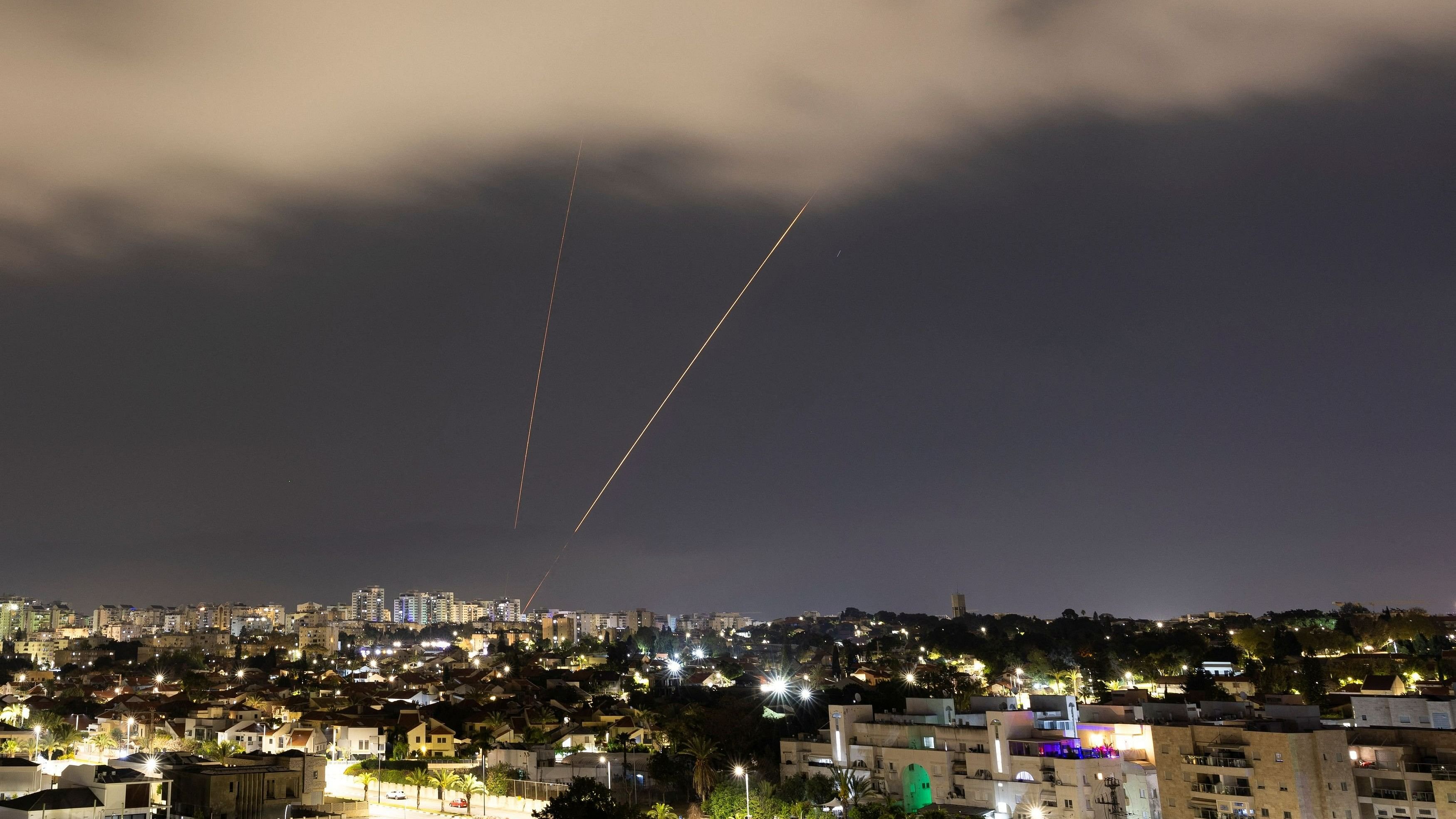 An anti-missile system operates after Iran launched drones and missiles towards Israel, as seen from Ashkelon, Israel April 14, 2024. REUTERS/Amir Cohen