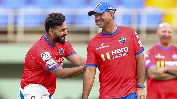 <div class="paragraphs"><p>Delhi Capitals captain Rishabh Pant with Head Coach Ricky Ponting during a practice session ahead of the Indian Premier League (IPL) 2024 T20 cricket match between Punjab Kings and Delhi Capitals. </p></div>