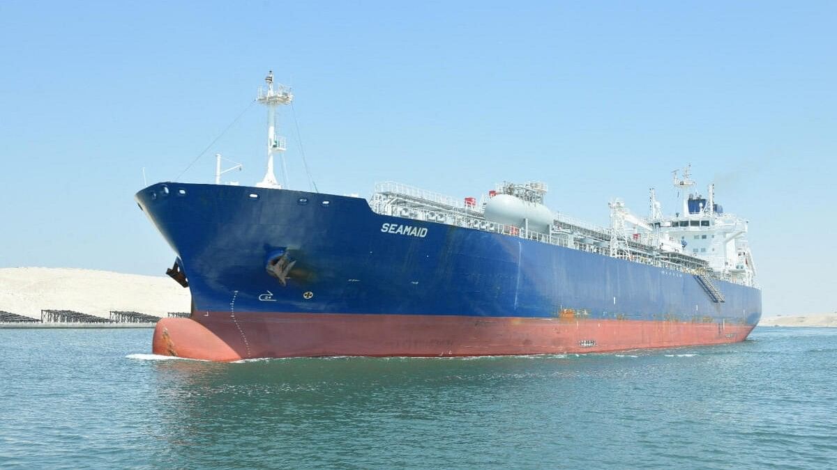 <div class="paragraphs"><p>Representative image showing a ship carying oil</p></div>