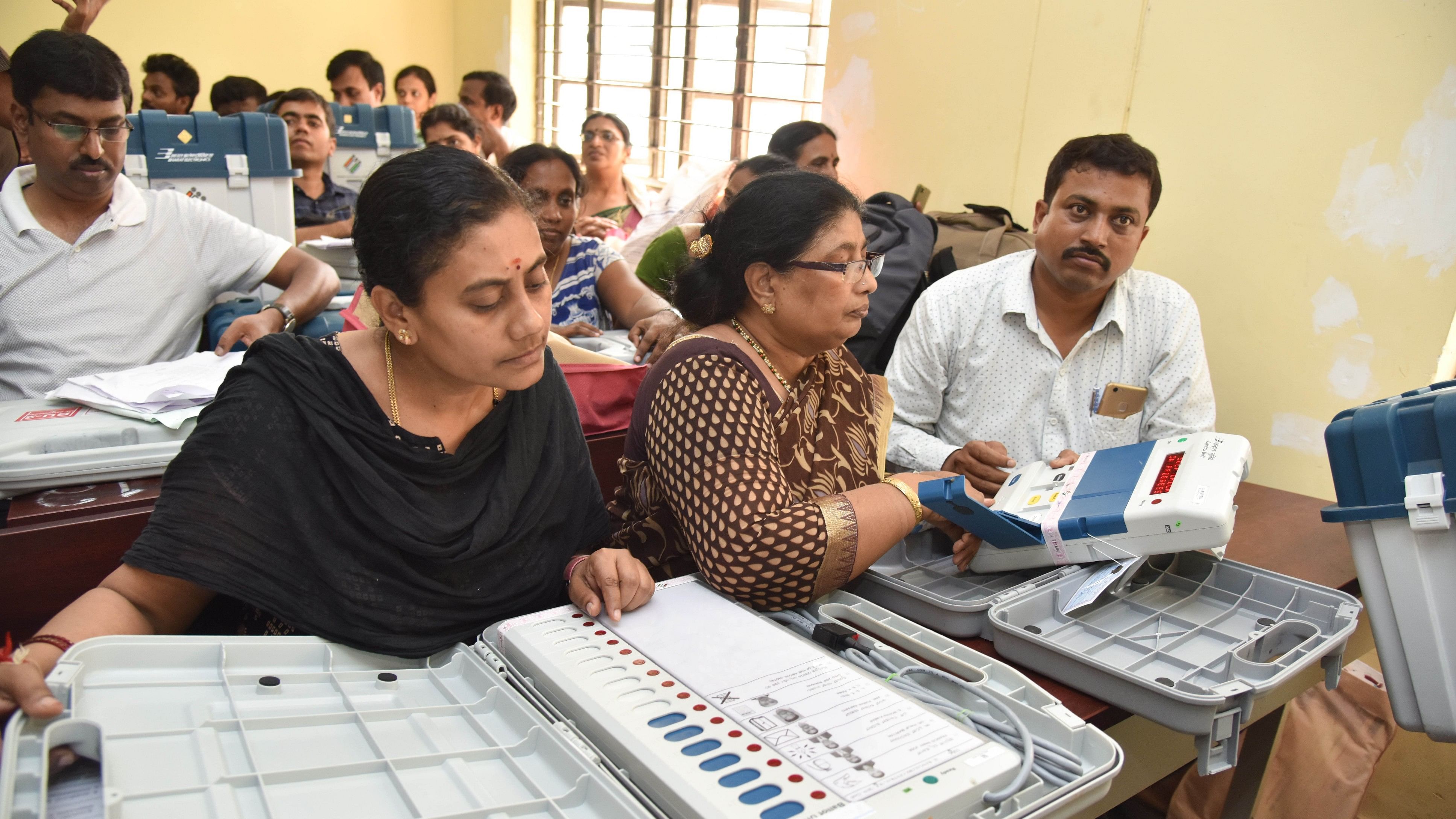 <div class="paragraphs"><p>A file photo of officials  deployed for the election duty</p></div>