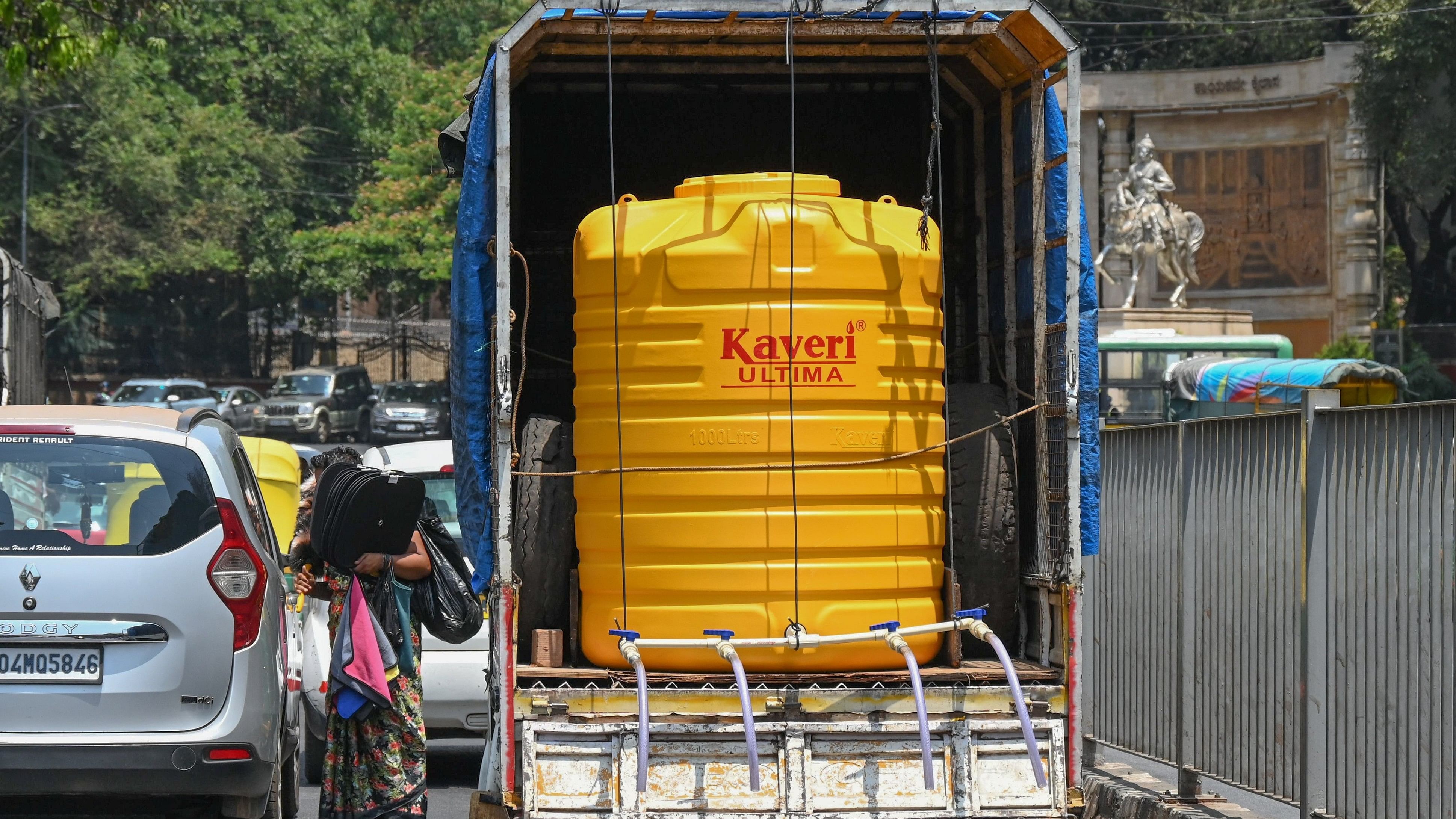 <div class="paragraphs"><p>Water being supplied to housing societies in Bengaluru. (Representative file image)</p></div>