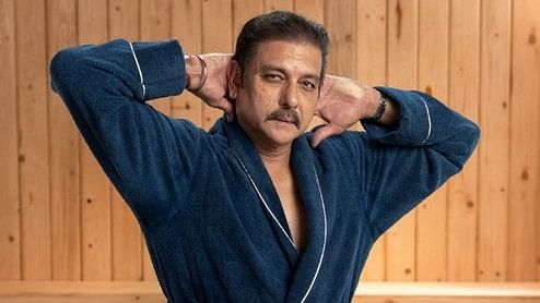 <div class="paragraphs"><p>Ravi Shastri flaunts his bathrobe look in one of his recent posts on social media site X.</p></div>