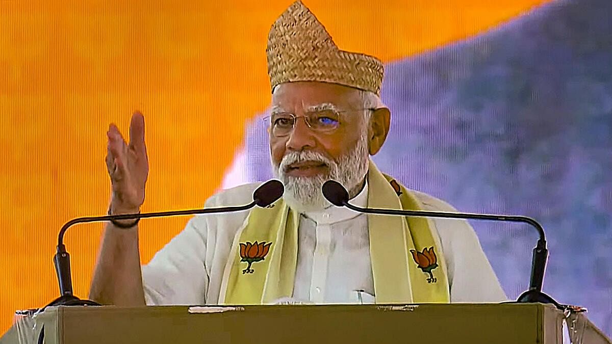 <div class="paragraphs"><p>Prime Minister Narendra Modi addresses a public meeting, in Attingal, Kerala on Monday, April 15, 2024.</p></div>