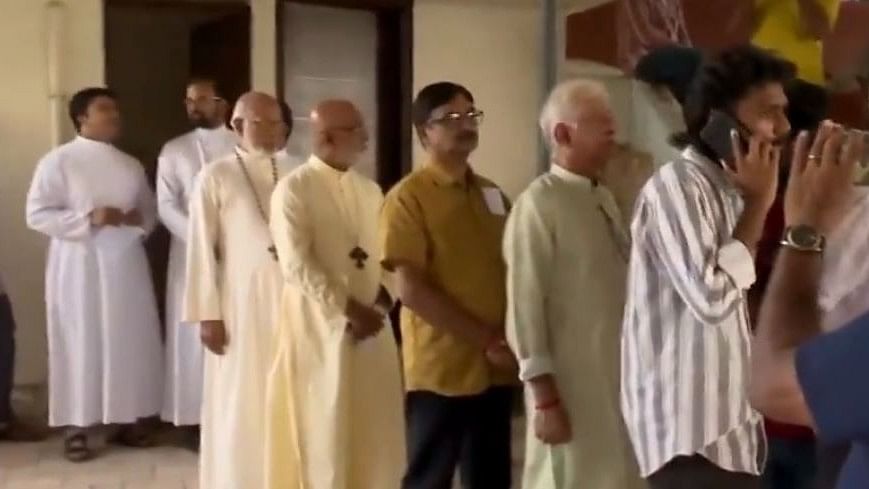 <div class="paragraphs"><p>Screengrab of video showing&nbsp;Major Archbishop of Syro-Malabar Church, Raphael Thattil who arrived at Kochi in Kerala to cast his vote on April 26, 2024.</p></div>