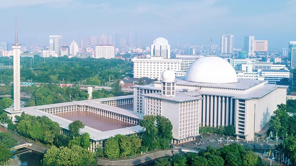 <div class="paragraphs"><p>Indonesia's national 'Istiqlal' mosque. </p></div>