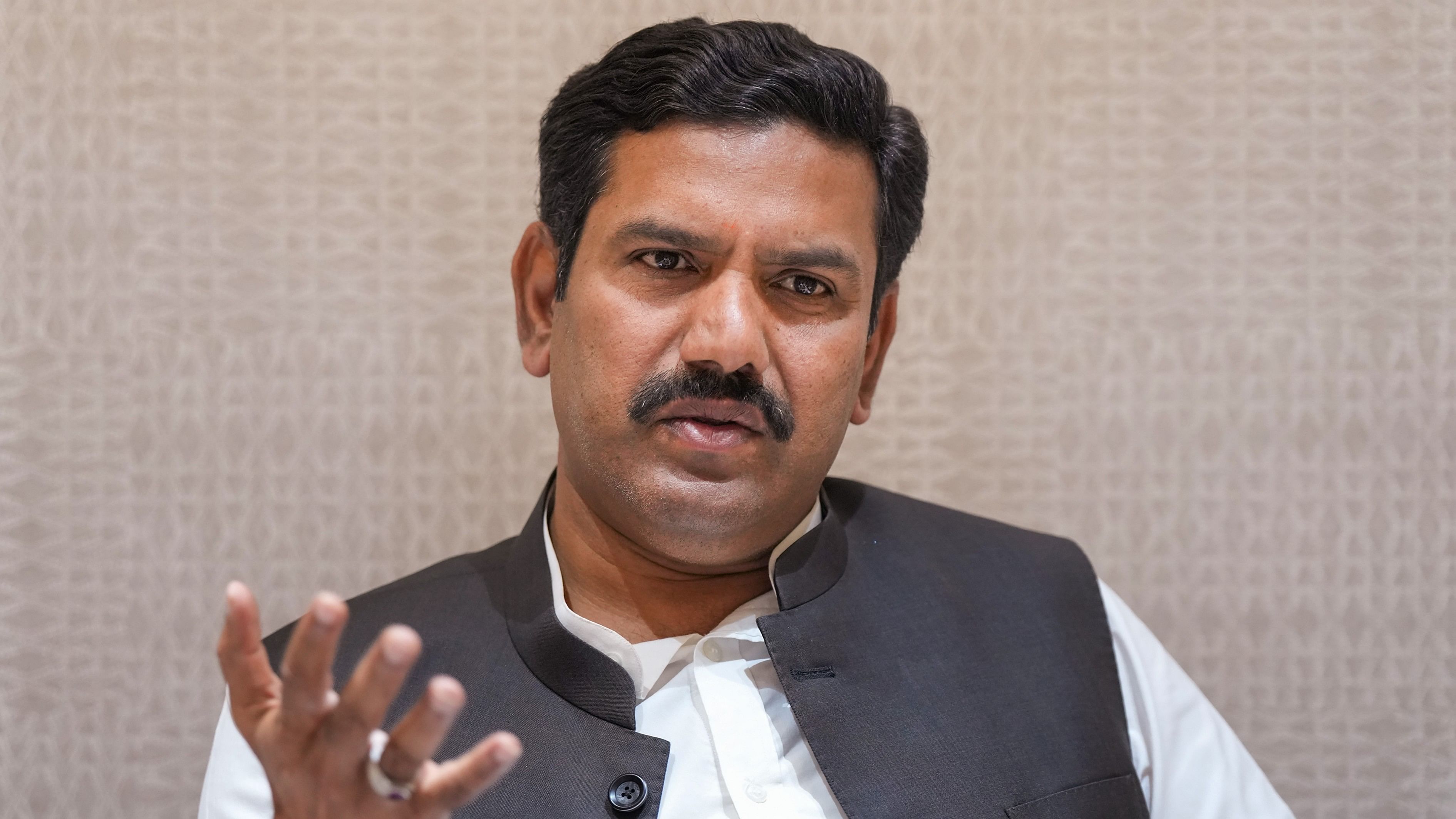 <div class="paragraphs"><p>State BJP president B Y Vijayendra said, ''Love Jihad' cases are increasing in the state which is going into the Kerala model in this issue due to the minority appeasement politics of Siddaramaiah government'.</p></div>
