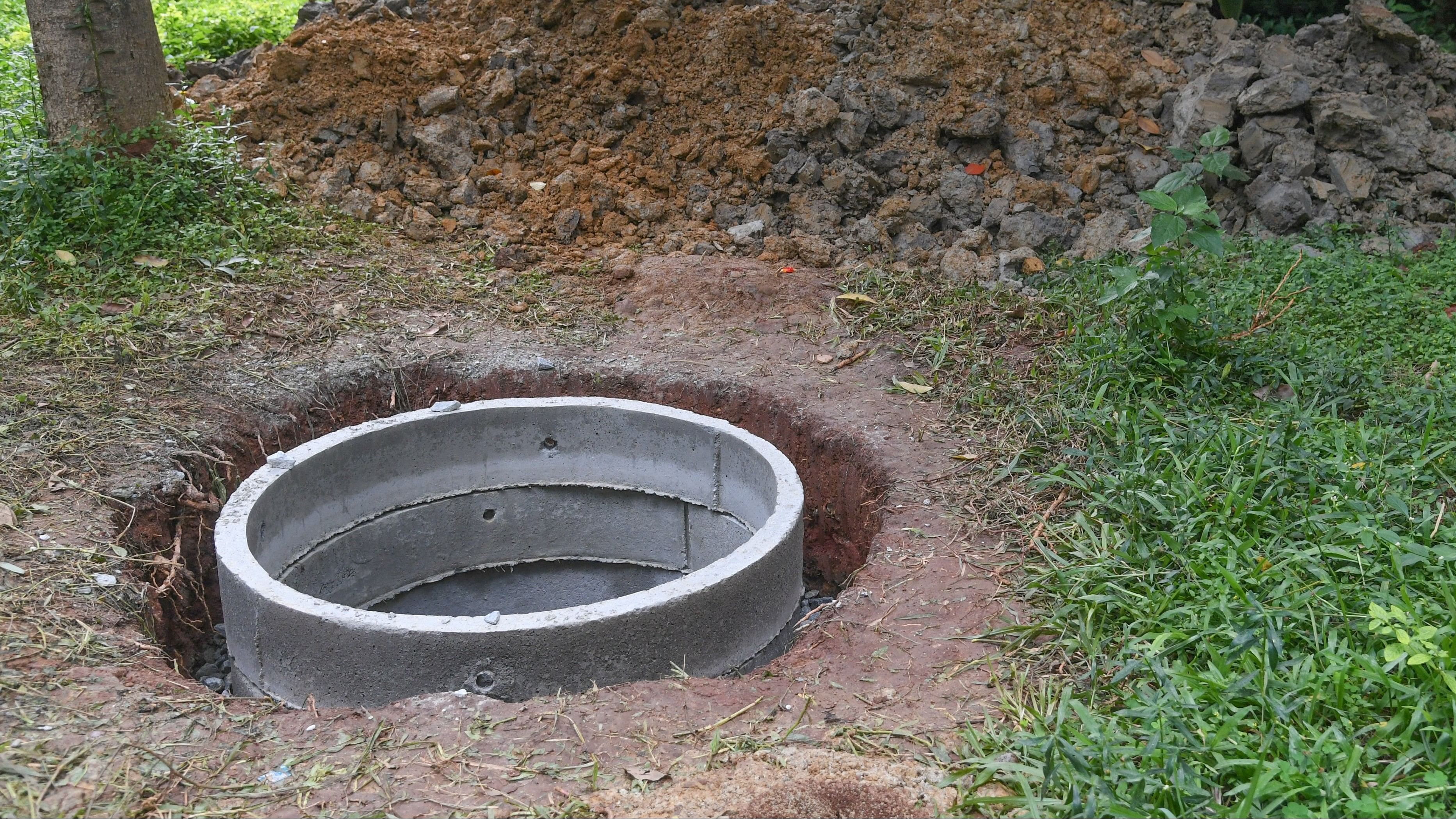 <div class="paragraphs"><p>Rainwater harvesting percolation recharge wells made at JP Park, Mathikere in Bengaluru. To conserving the rain water to a maximum extent by opening rain water percolation wells made.</p></div>