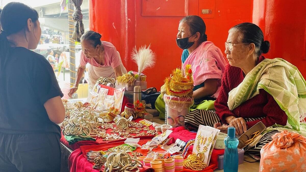 <div class="paragraphs"><p> Imphal: Traders at the world’s only women-run market 'Ima Keithel' in violence-hit Manipur. </p></div>