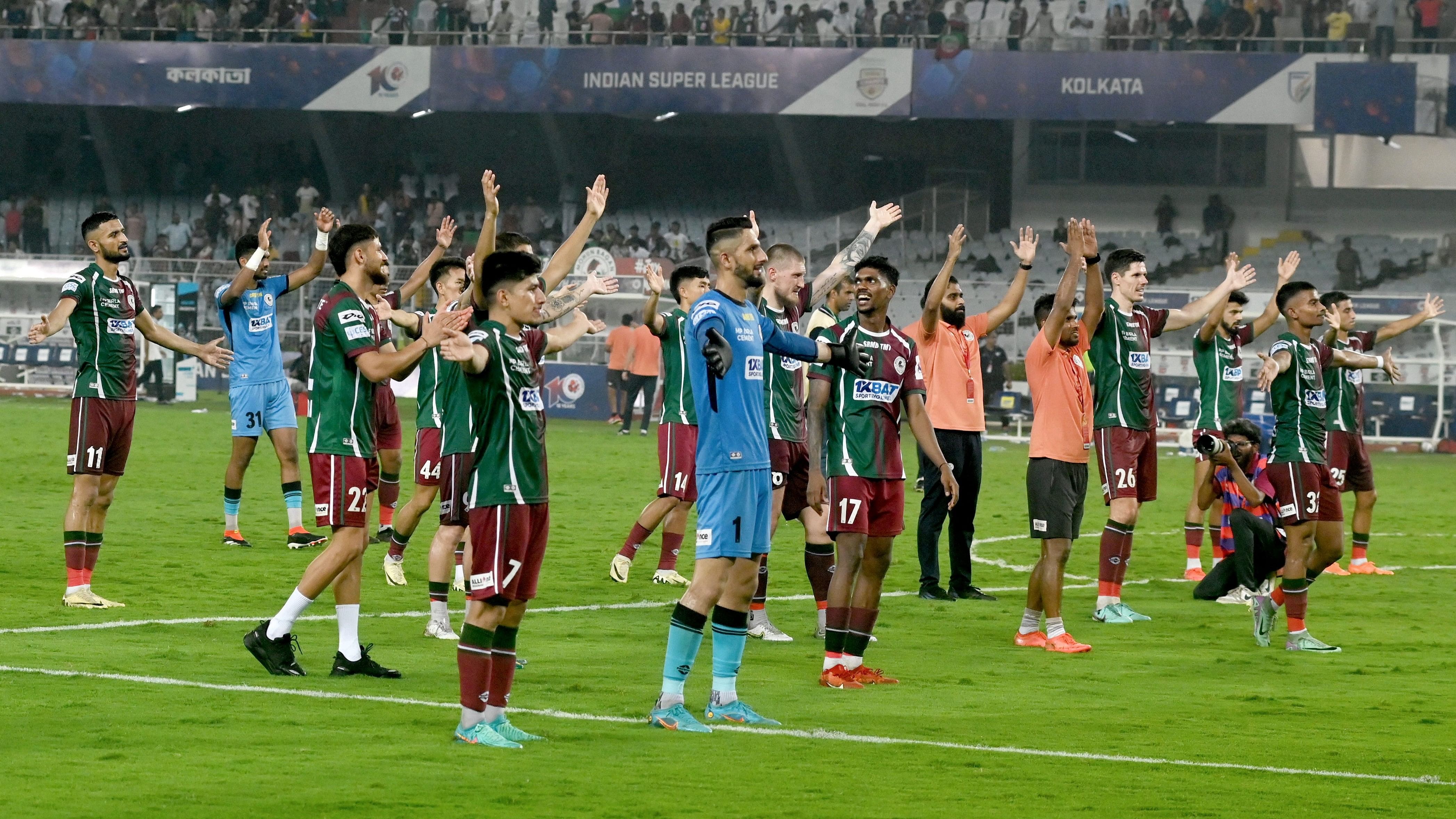 <div class="paragraphs"><p>Mohun Bagan Super Giant players celebrate after winning Semi Final-Leg 2 football match against Odisha FC, at Vivekananda Yuba Bharati Krirangan (Salt Lake Stadium), in Kolkata, on Sunday.</p></div>