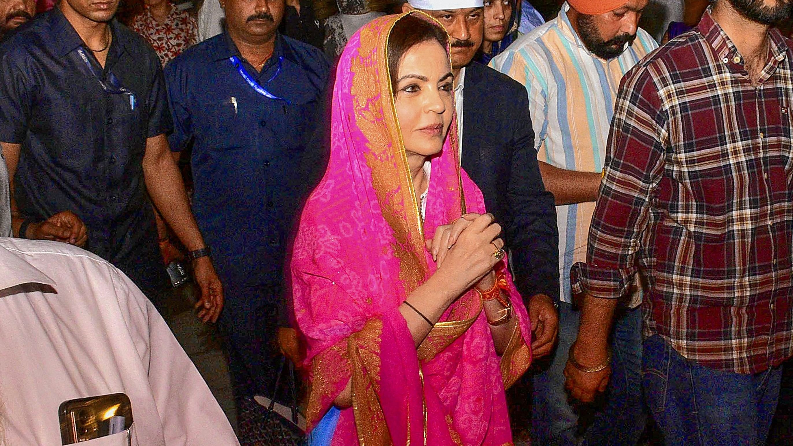 <div class="paragraphs"><p>Founder and chairperson of Reliance Foundation Nita Ambani visits the Golden Temple in Amritsar.</p></div>
