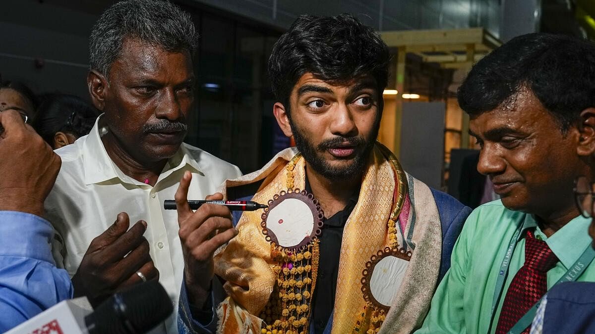 <div class="paragraphs"><p>Fans seek autographs from Indian chess grandmaster D Gukesh on his arrival at Chennai Airport on Thursday, April 25.&nbsp;</p></div>