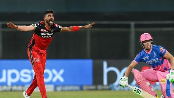 <div class="paragraphs"><p>Mohammed Siraj (L) of Royal Challengers Bengaluru.</p></div>