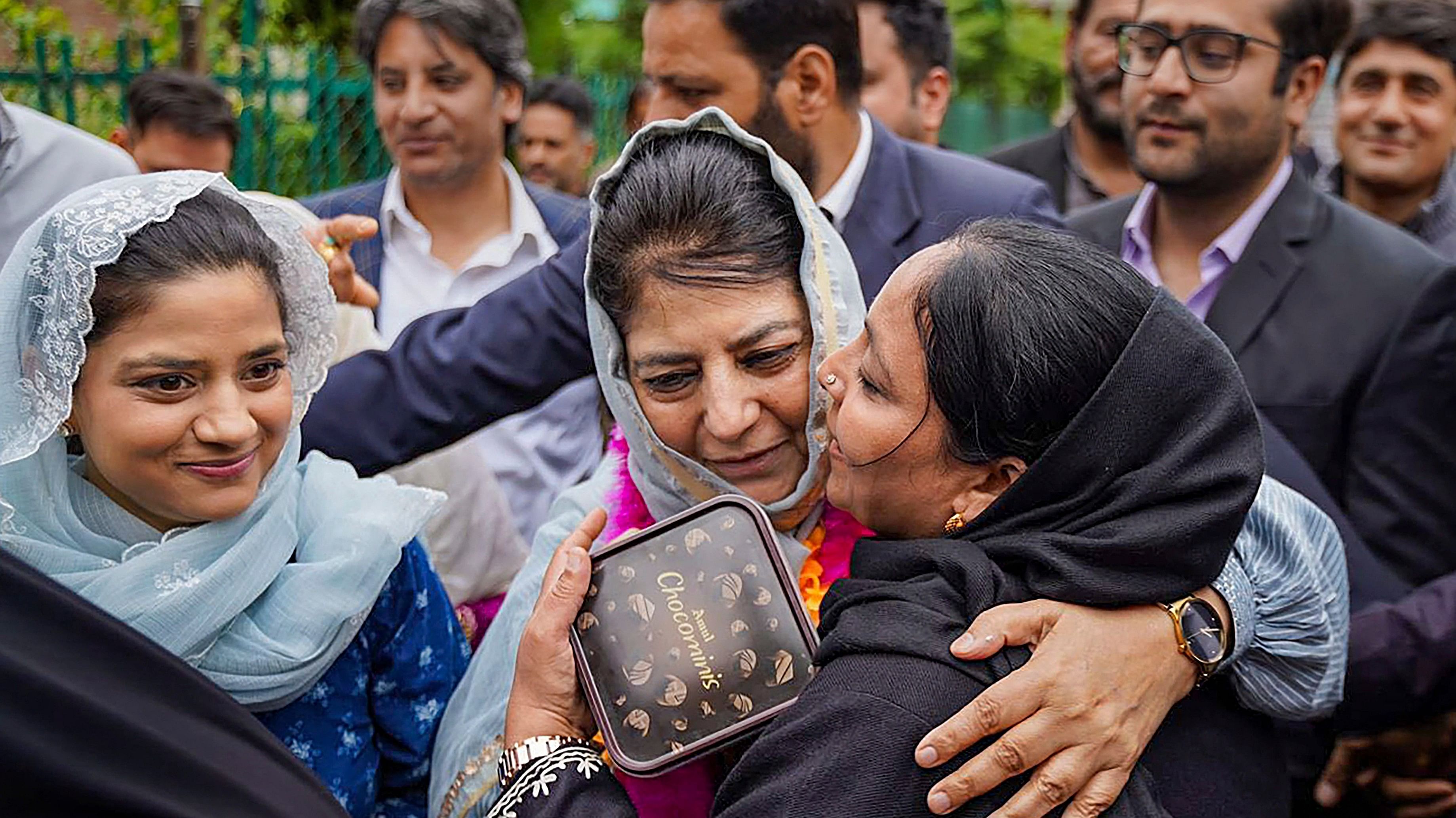 <div class="paragraphs"><p> J&amp;K Peoples Democratic Party (PDP) President Mehbooba Mufti with others before filing nomination, ahead of the Lok Sabha elections, in Anantnag district. </p></div>