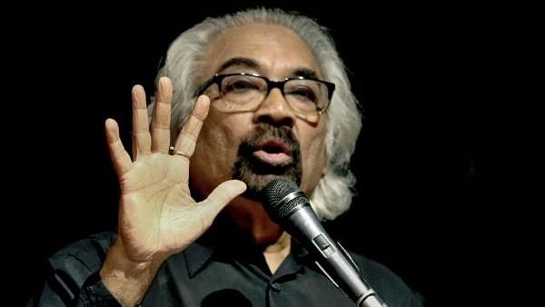 <div class="paragraphs"><p>Sam Pitroda</p></div>