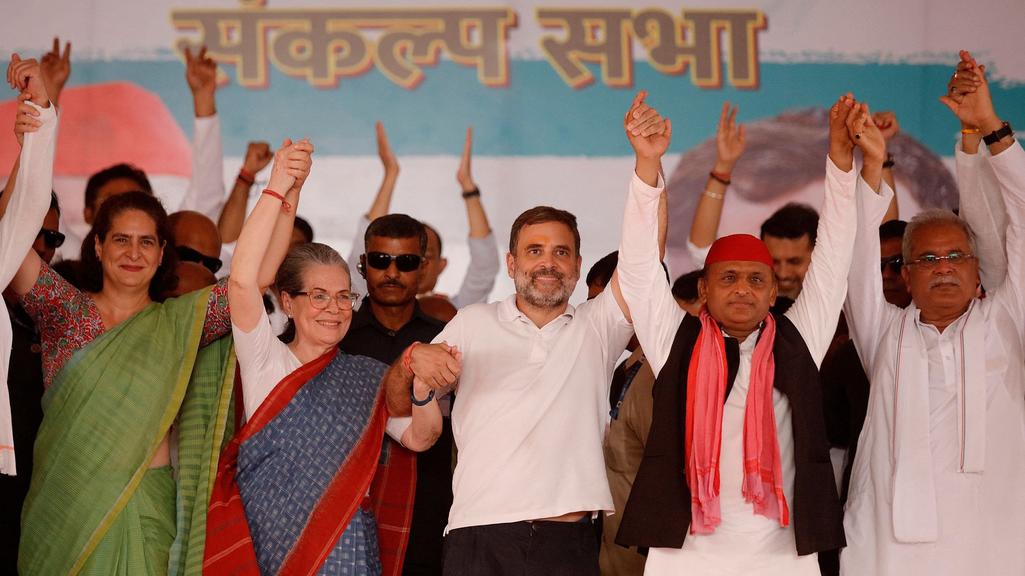 <div class="paragraphs"><p> Congress leaders Priyanka Gandhi Vadra, Rahul Gandhi, Sonia Gandhi, Bhupesh Baghel with Akhilesh Yadav, chief of the Samajwadi Party, join their hands together during a campaign rally in Raebareli in Uttar Pradesh, May 17, 2024. </p></div>