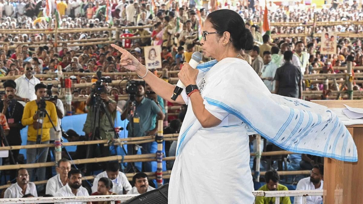 <div class="paragraphs"><p>West Bengal Chief Minister Mamata Banerjee addresses a public meeting for Lok Sabha elections in Bengal.&nbsp;</p></div>