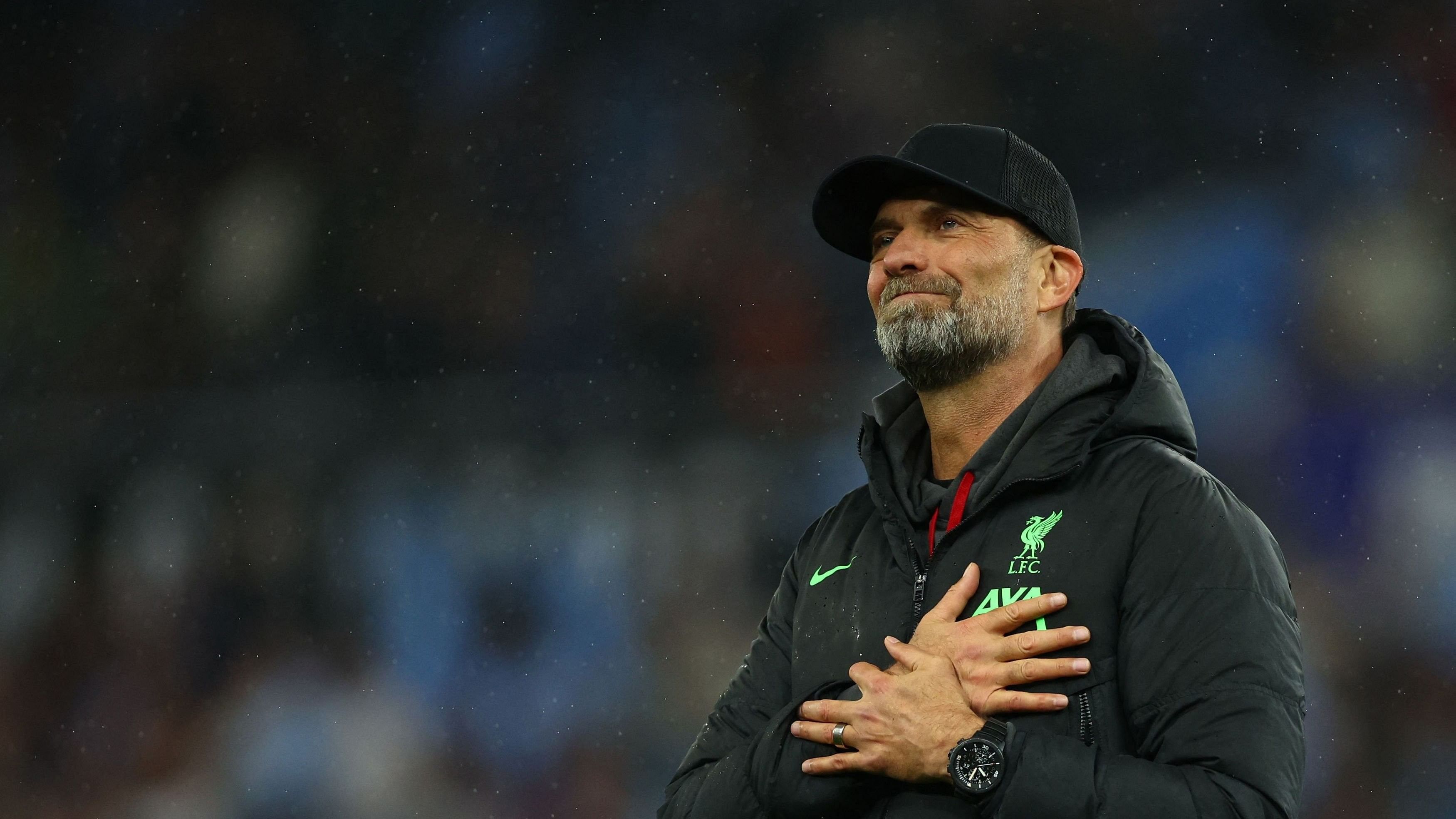 <div class="paragraphs"><p> Liverpool manager Jurgen Klopp acknowledges the fans after the 3-3 draw with Aston Villa.</p></div>