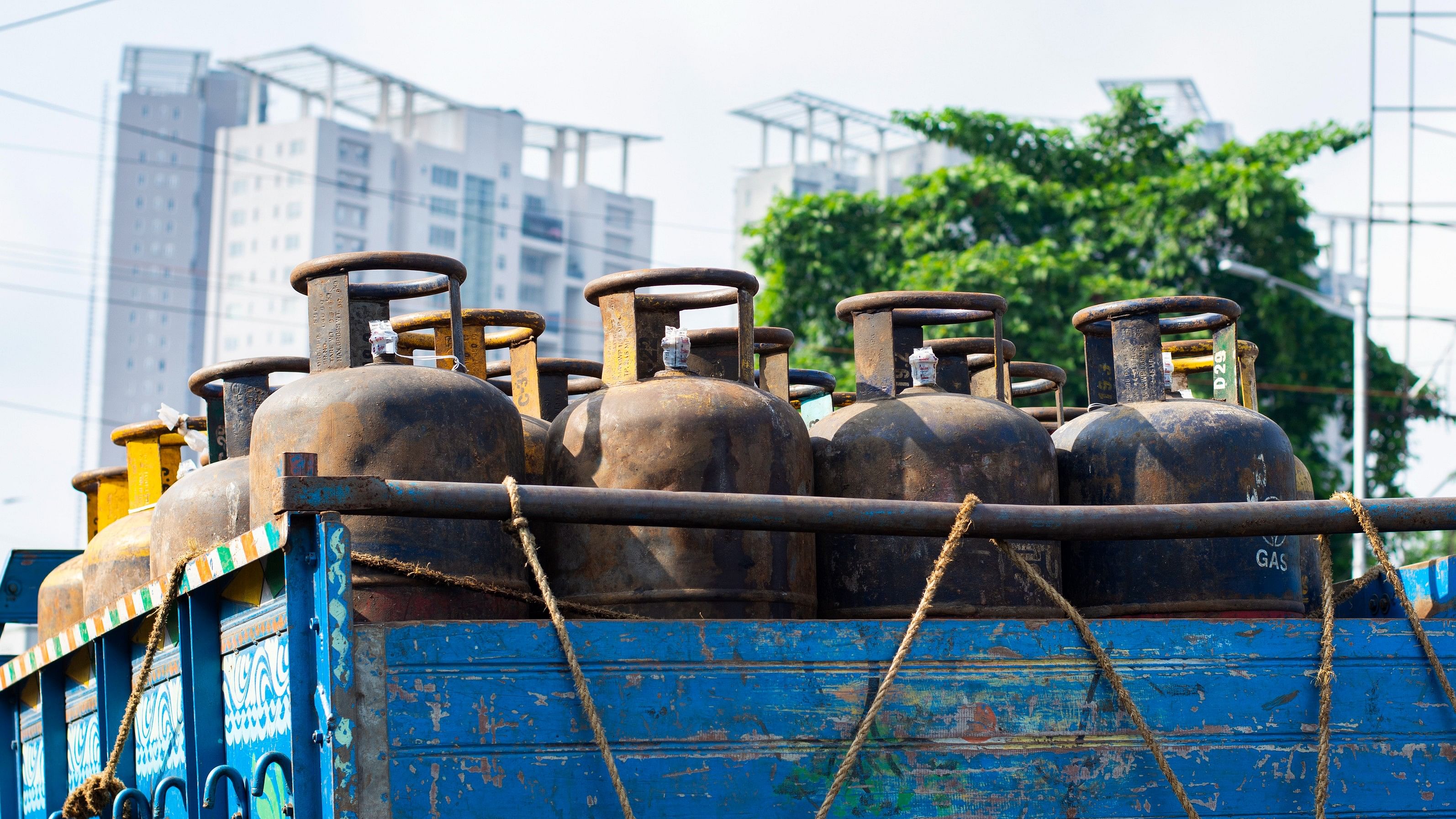 <div class="paragraphs"><p>Representative image showing LPG cylinders.</p></div>