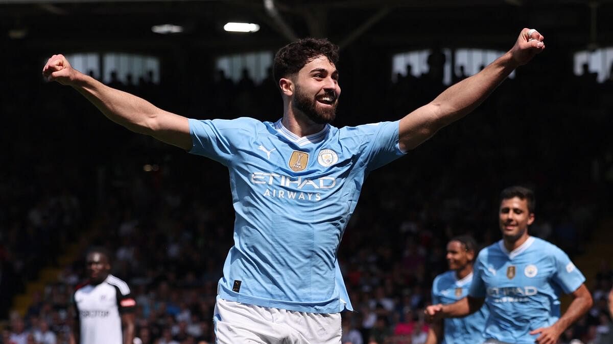 <div class="paragraphs"><p>Manchester City's Josko Gvardiol celebrates scoring their third goal.</p></div>