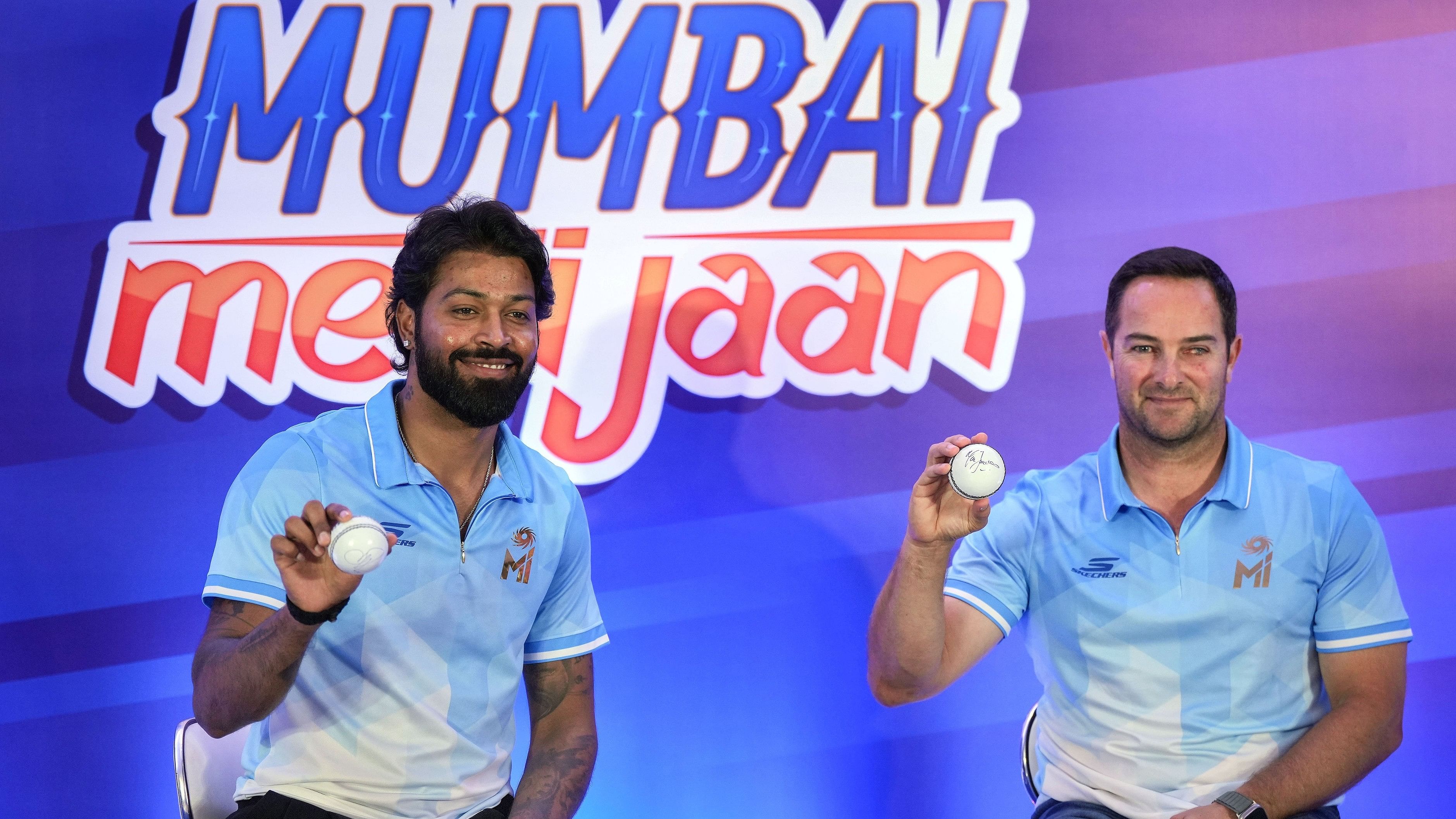 <div class="paragraphs"><p>Mumbai Indians coach Mark Boucher and team captain Hardik Pandya.&nbsp;</p></div>