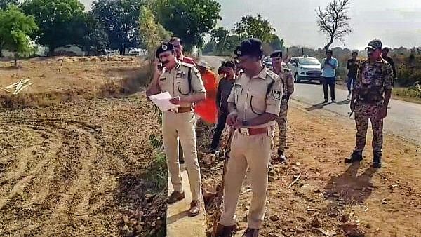 <div class="paragraphs"><p>Shahdol: Police personnel inspects the area where a cop was allegedly run over by a sand mafia’s tractor, in Shahdol, Sunday, May 5, 2024.</p></div>