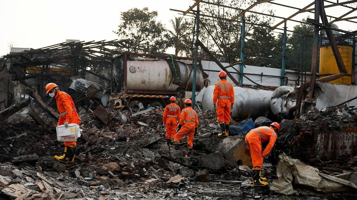 <div class="paragraphs"><p>National Disaster Response Force (NDRF) officials look for survivors after a blast at a chemical factory in Dombivli, on the outskirts of Mumbai, India May 24, 2024. </p></div>