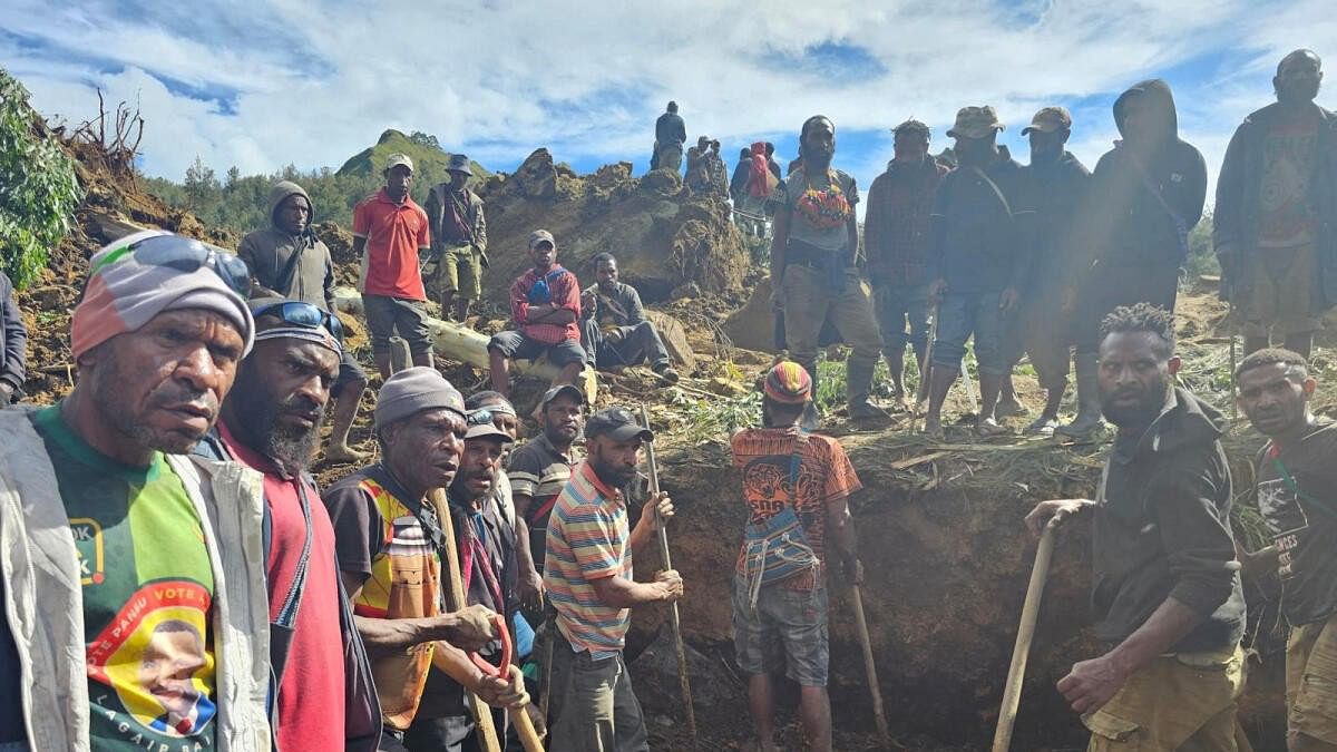 <div class="paragraphs"><p>View of the damage after a landslide in Maip Mulitaka</p></div>