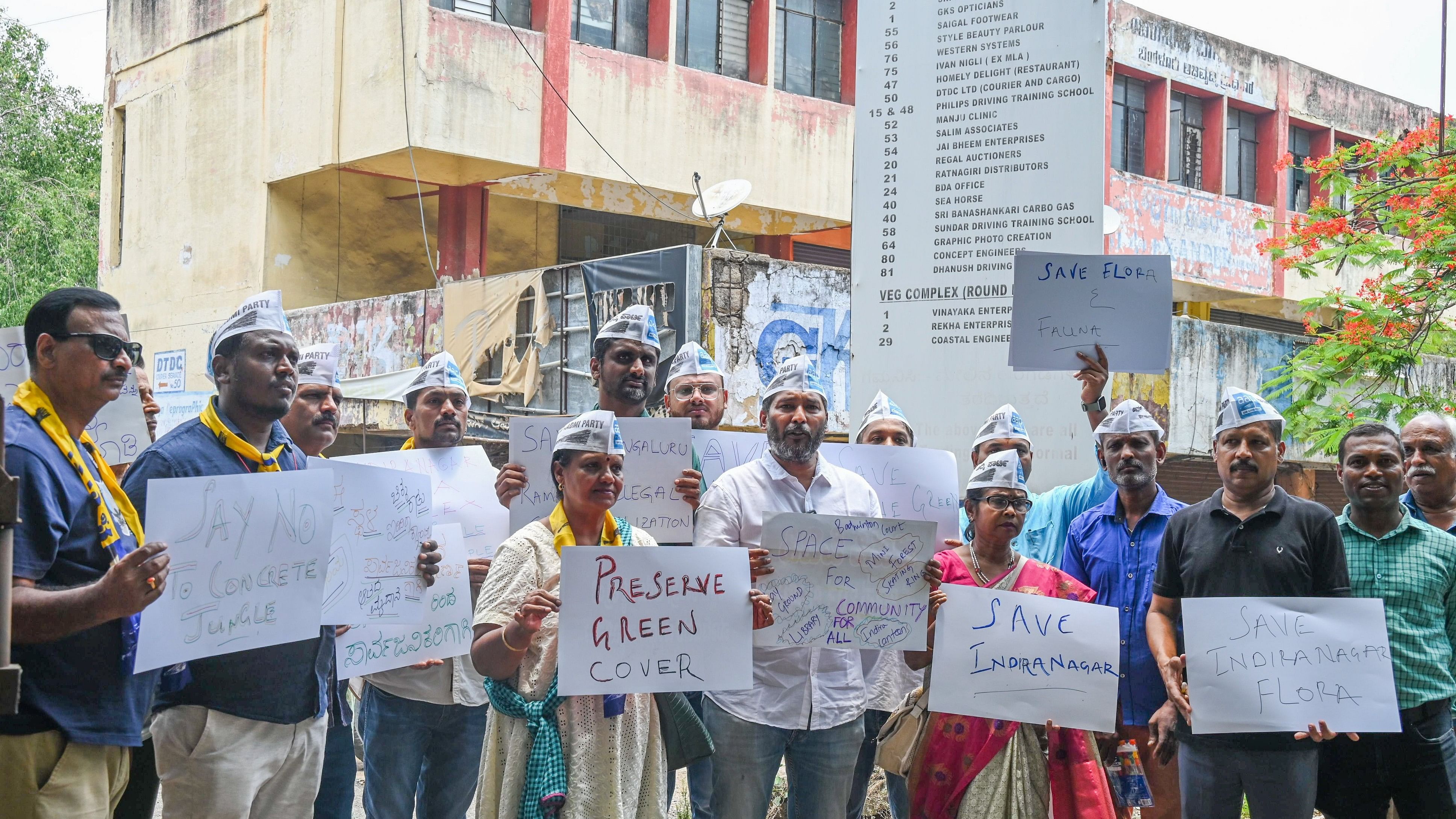 <div class="paragraphs"><p>AAP workers outside the BDA complex in Indiranagar, condemning the decision to convert the complex into a shopping mall. </p></div>