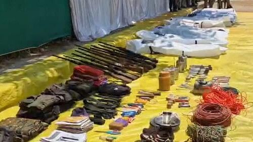 <div class="paragraphs"><p>Arms and other items recovered by security personnel during an encounter with naxalites, in Bijapur district.</p></div>