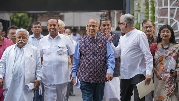 <div class="paragraphs"><p>I.N.D.I.A block leaders leave after a meeting with the Election Commission of India in New Delhi, Friday, May 10, 2024.</p></div>