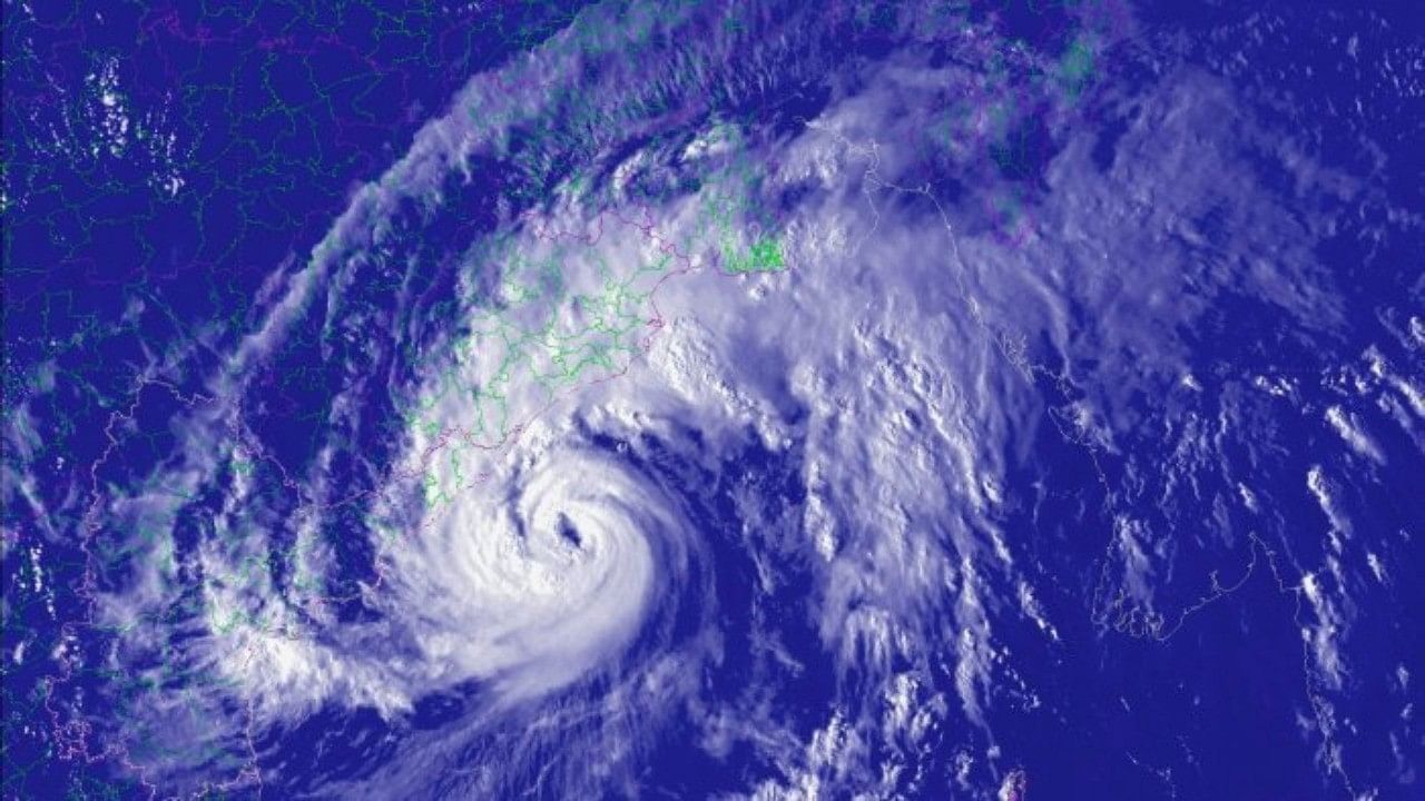 <div class="paragraphs"><p>Representative image showing formation of a low-pressure area under the influence of the cyclonic circulation.</p></div>