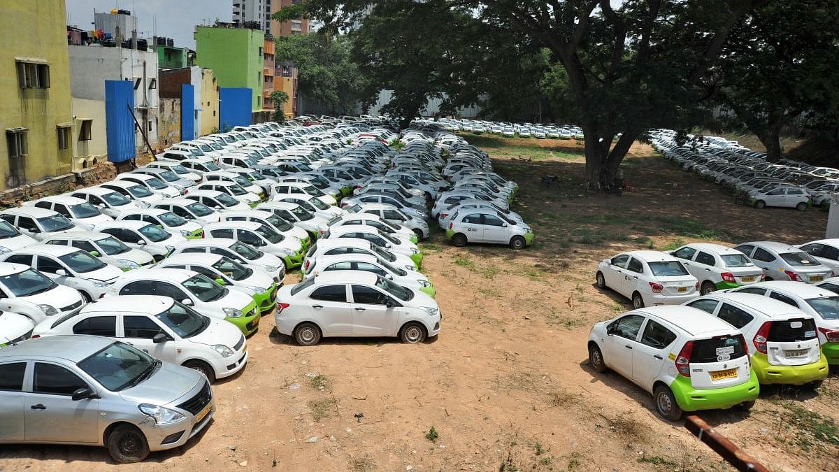 <div class="paragraphs"><p>Representative image showing cabs</p></div>