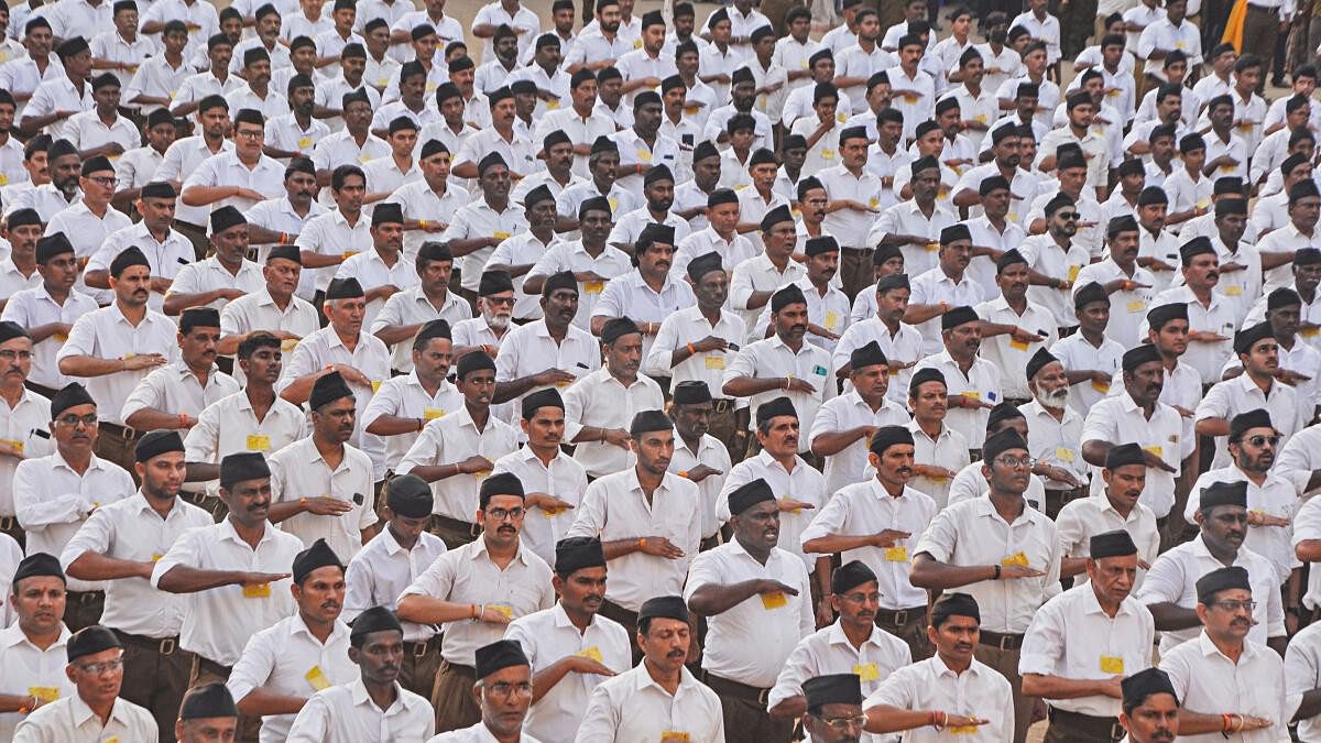 <div class="paragraphs"><p>Rashtriya Swayamsevak Sangh (RSS) volunteers during RSS rally in Chennai.</p></div>