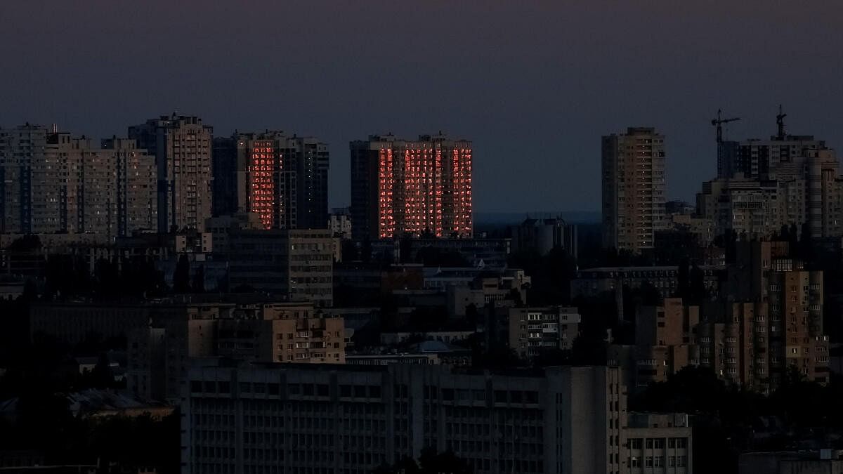 <div class="paragraphs"><p>A view of the city at sunrise during an air raid alert, amid Russia's attack on Ukraine.</p></div>