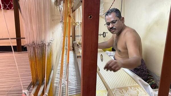 <div class="paragraphs"><p>Handloom weavers of the famous Dharmavaram pure silk sarees in Andhra Pradesh struggle to survive in the absence of enough government support, in Sri Sathya Sai district.</p></div>