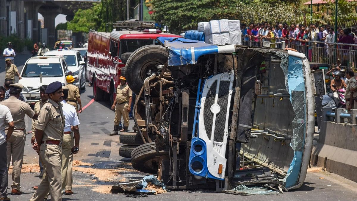 <div class="paragraphs"><p>The bus fell from a flyover in the Fatehganj police station area, killing one passenger and injuring 40.</p></div>