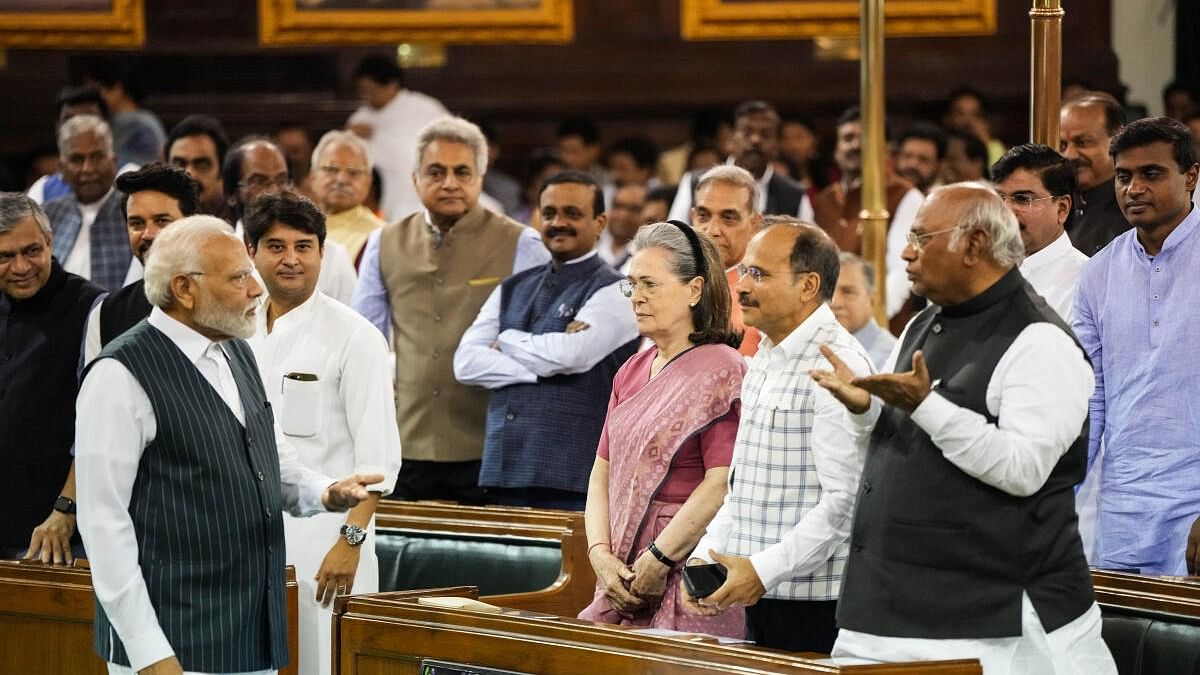 <div class="paragraphs"><p>Prime Minister Narendra Modi with Leader of Opposition in the Rajya Sabha Mallikarjun Kharge, Congress MPs Adhir Ranjan Chowdhury, Sonia Gandhi, and other parliamentarians.</p></div>