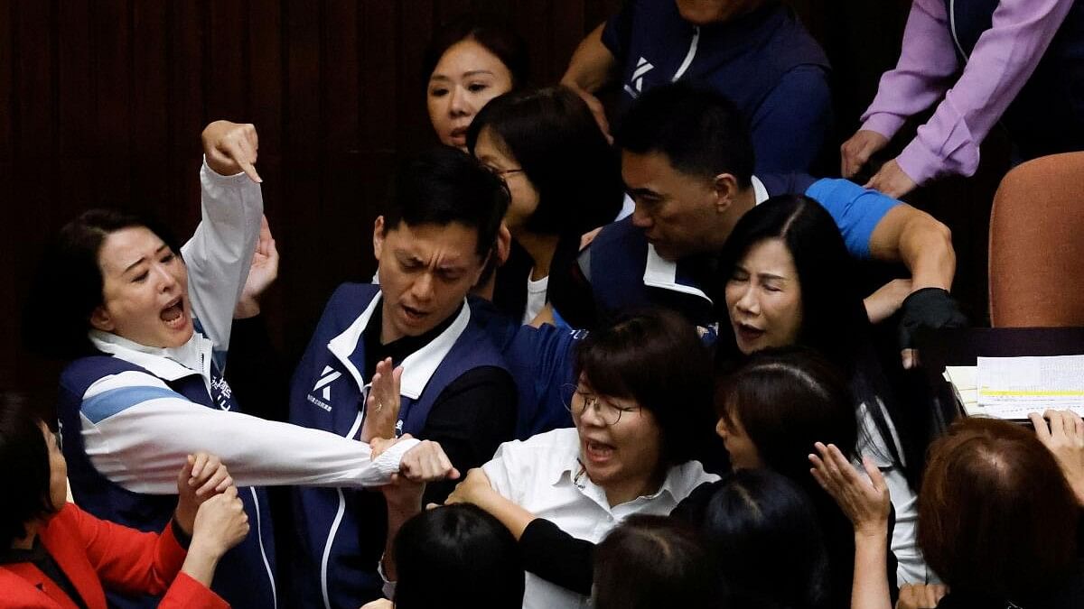 <div class="paragraphs"><p>Taiwan lawmakers argue and exchange blows during a parliamentary session in Taipei</p></div>