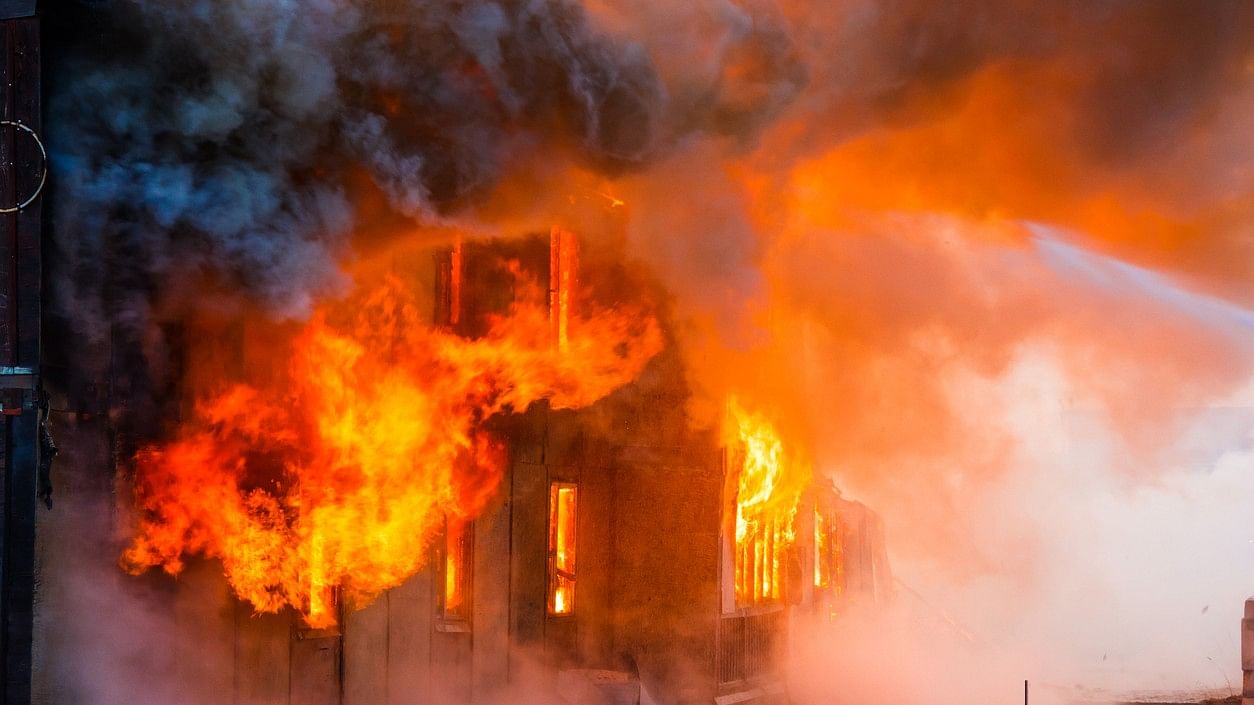 <div class="paragraphs"><p>Representative image showing a building on fire.</p></div>