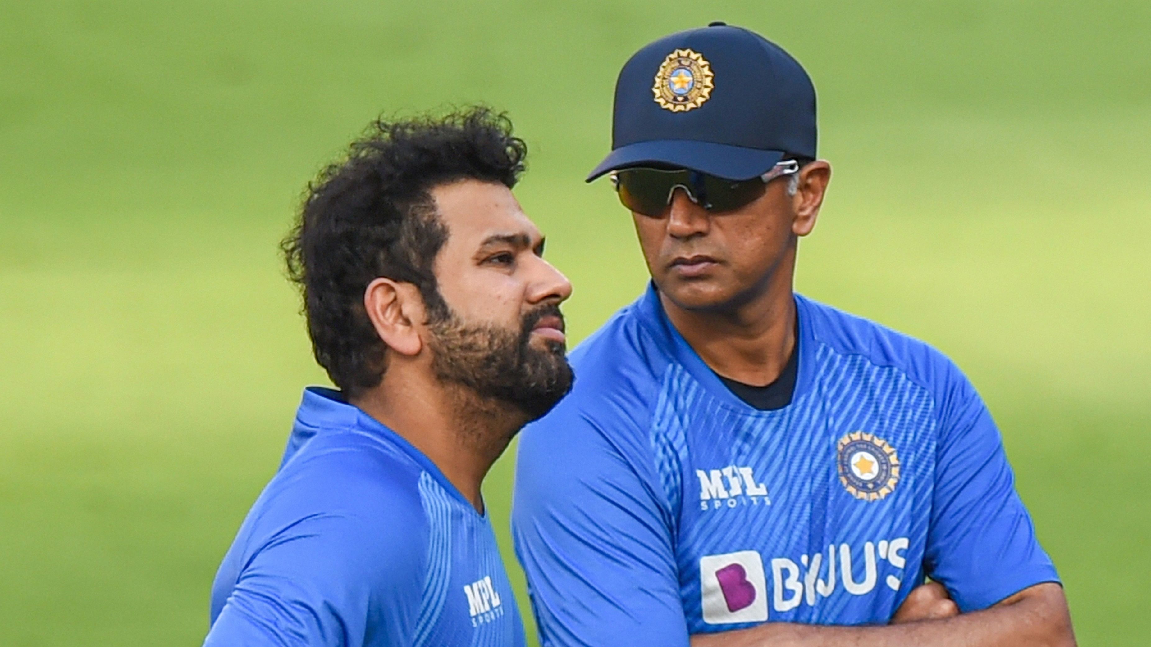 <div class="paragraphs"><p>Indian captain Rohit Sharma with team head coach Rahul Dravid</p></div>