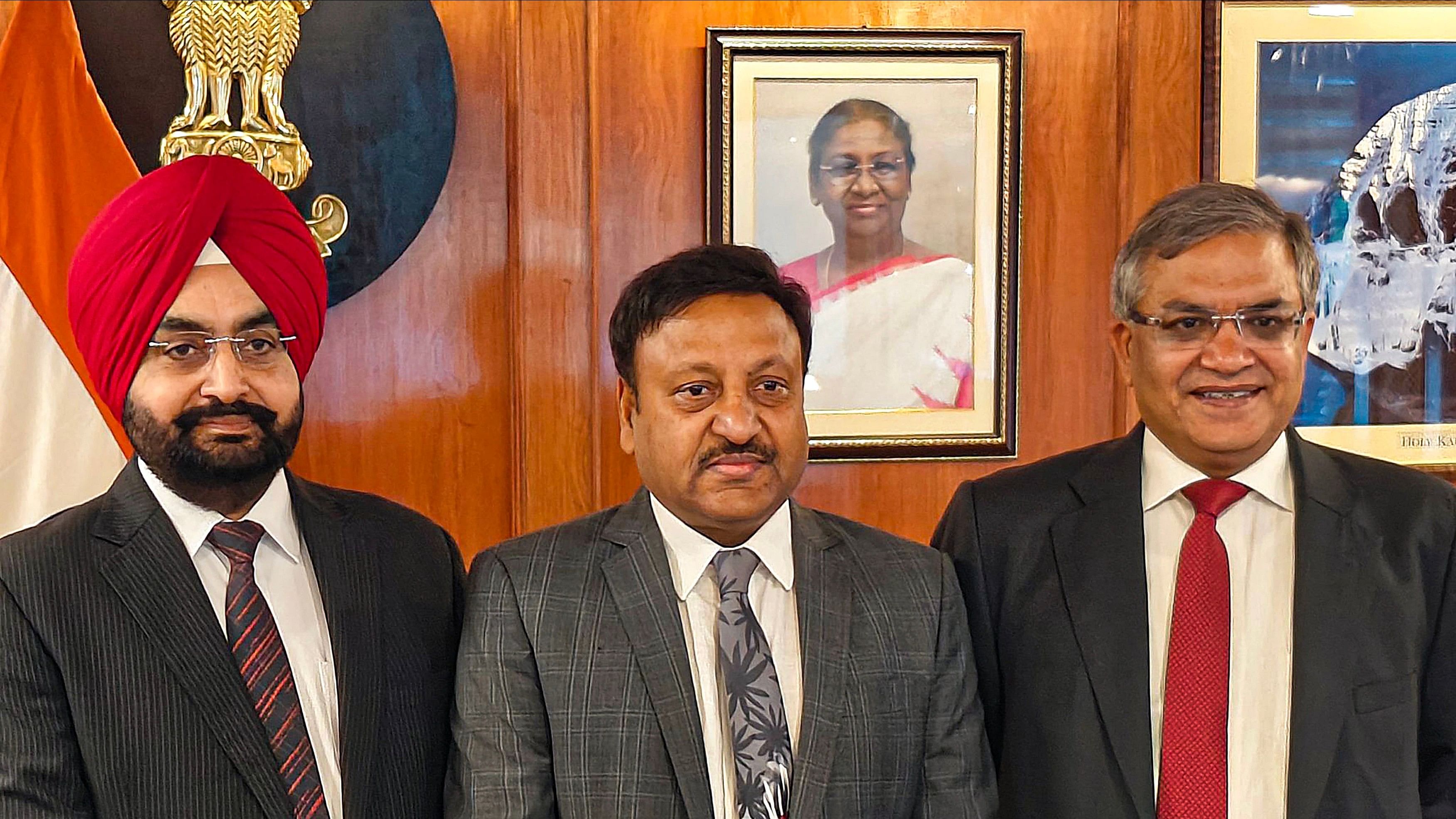 <div class="paragraphs"><p>Chief Election Commissioner of India Rajiv Kumar with Election Commissioners Sukhbir Singh Sandhu and Gyanesh Kumar.</p></div>