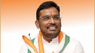 <div class="paragraphs"><p>Former Congress candidate from Indore Lok Sabha constituency Akshay Kanti Bam.</p></div>