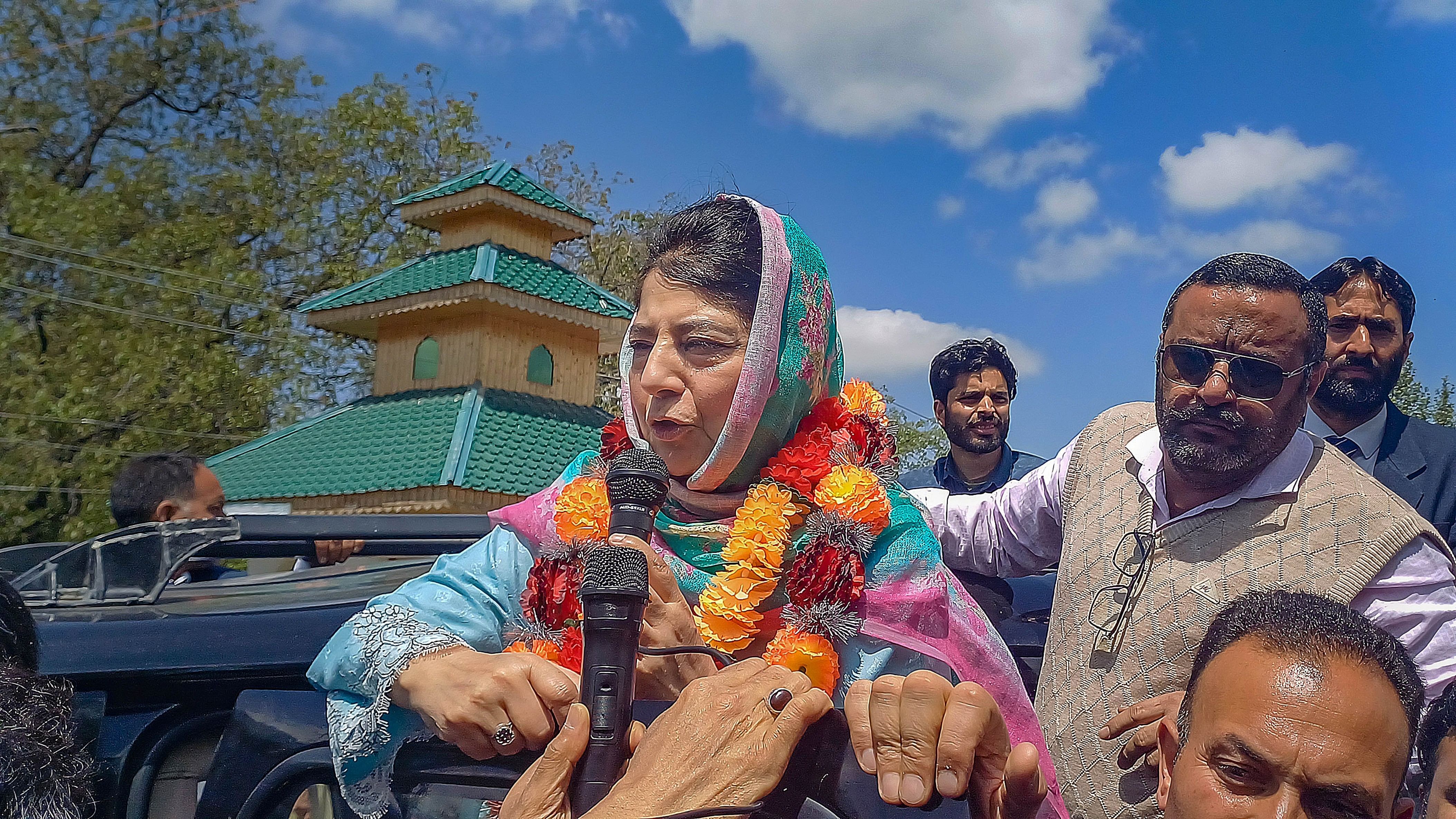 <div class="paragraphs"><p>PDP Chief Mehbooba Mufti during a roadshow for Lok Sabha polls, at Kokernag in Anantnag district, Sunday, April 21, 2024. </p></div>