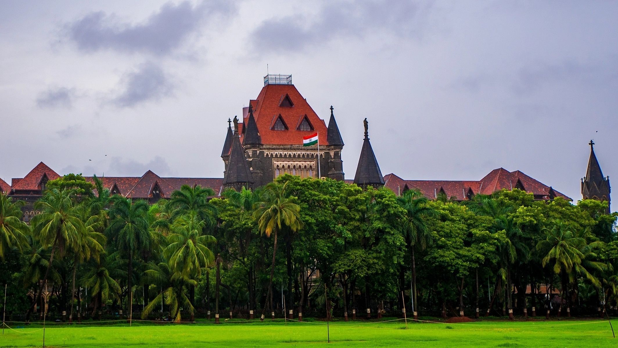 <div class="paragraphs"><p>File photo of the Bombay High Court.</p></div>