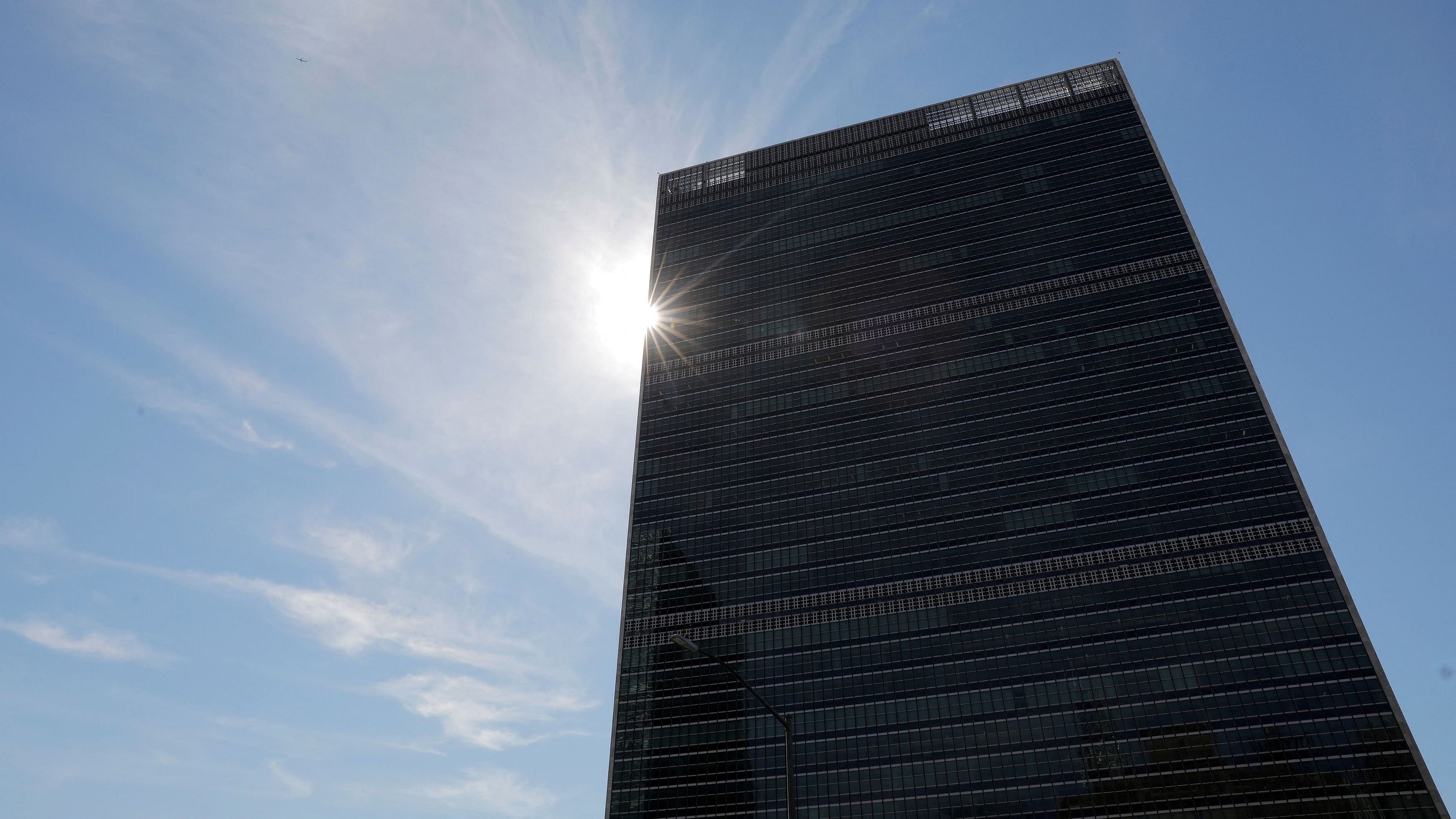 <div class="paragraphs"><p> The sun shines behind the United Nations Secretariat Building</p><p></p></div>