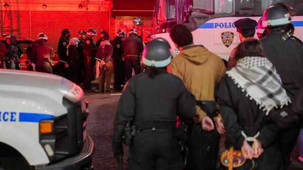 <div class="paragraphs"><p>Police detain protestors, as other police officers enter the campus of Columbia University, during the ongoing conflict between Israel and the Palestinian Islamist group Hamas.</p></div>