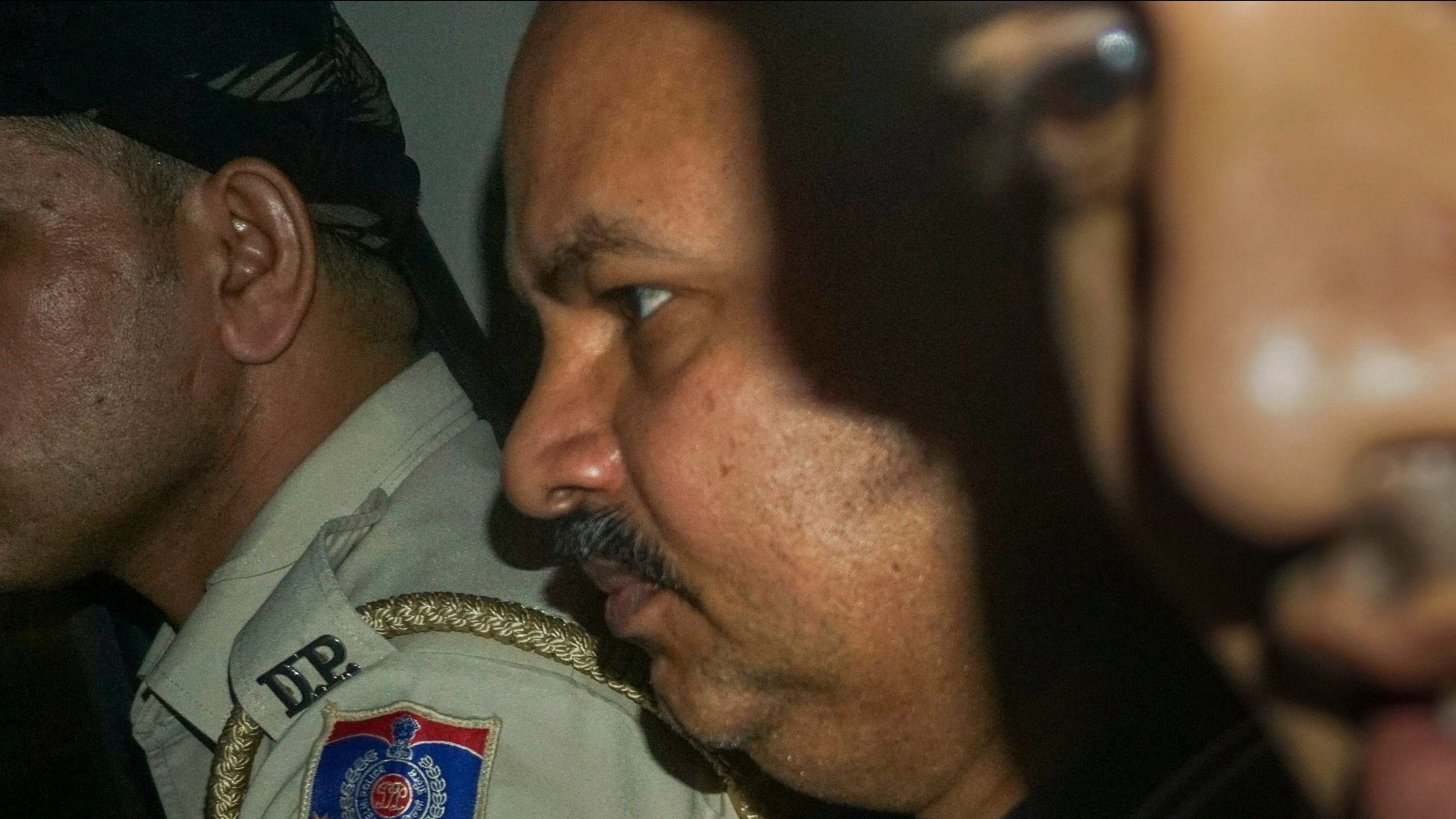 <div class="paragraphs"><p>Delhi CM Arvind Kejriwal's aide Bibhav Kumar being taken to custody by Delhi Police after his medical test in the case of alleged assault on AAP MP Swati Maliwal, in New Delhi, Saturday, May 18, 2024. </p></div>