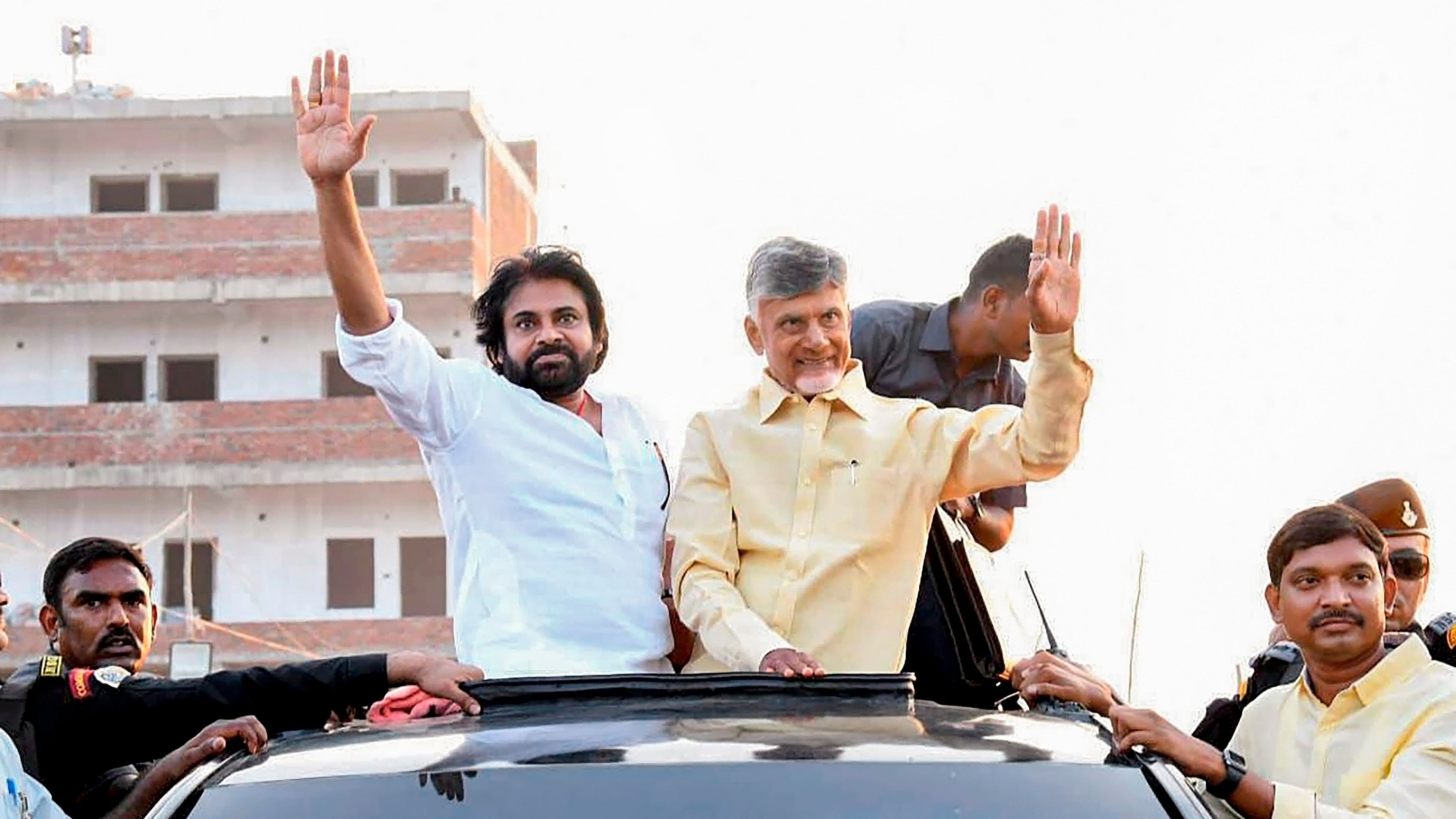 <div class="paragraphs"><p> JanaSena party President and actor Pawan Kalyan with Telugu Desam Party (TDP) President N Chandrababu Naidu during a roadshow at Pedana.</p></div>