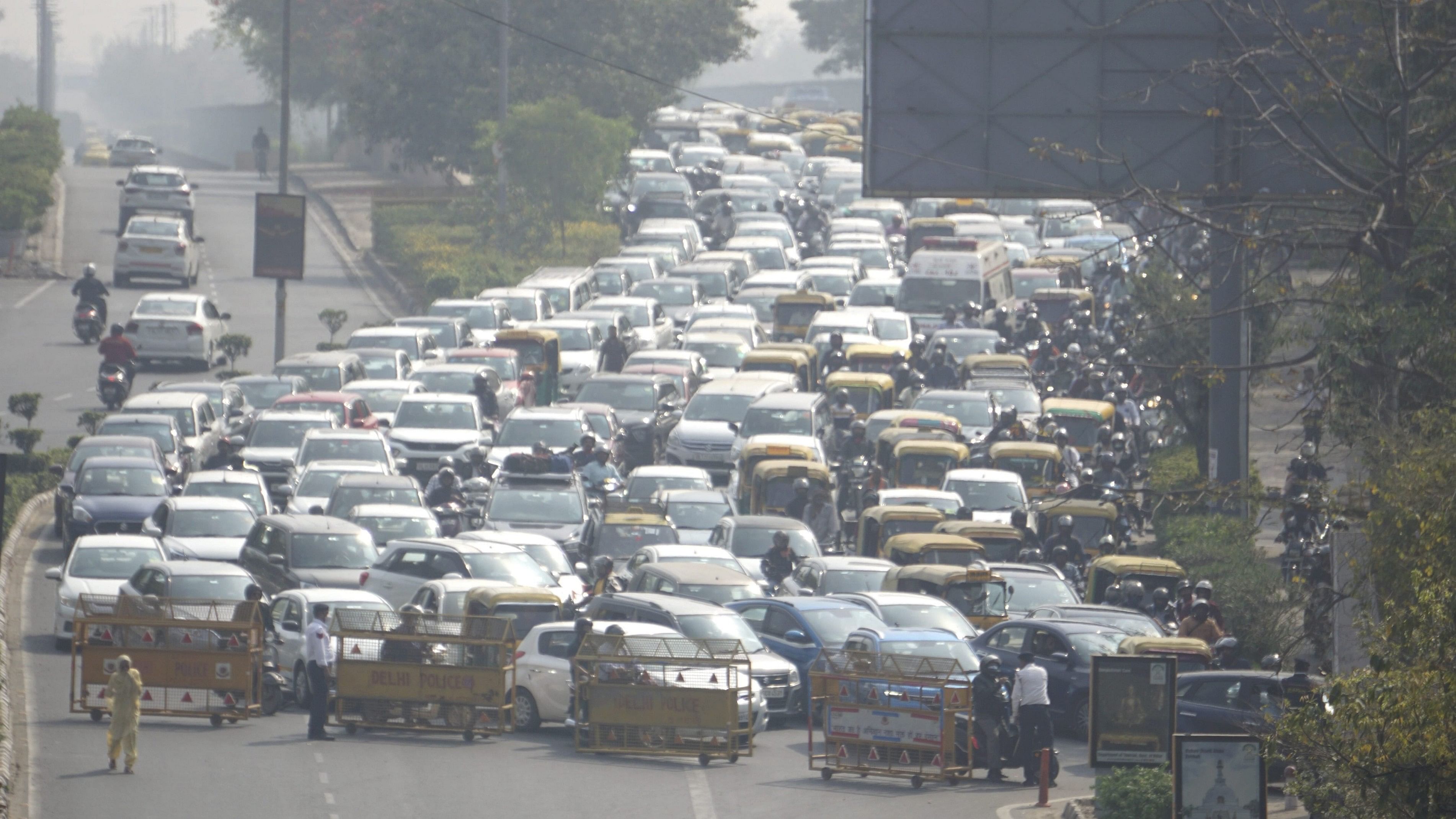 <div class="paragraphs"><p>File photo showing Delhi traffic.</p></div>