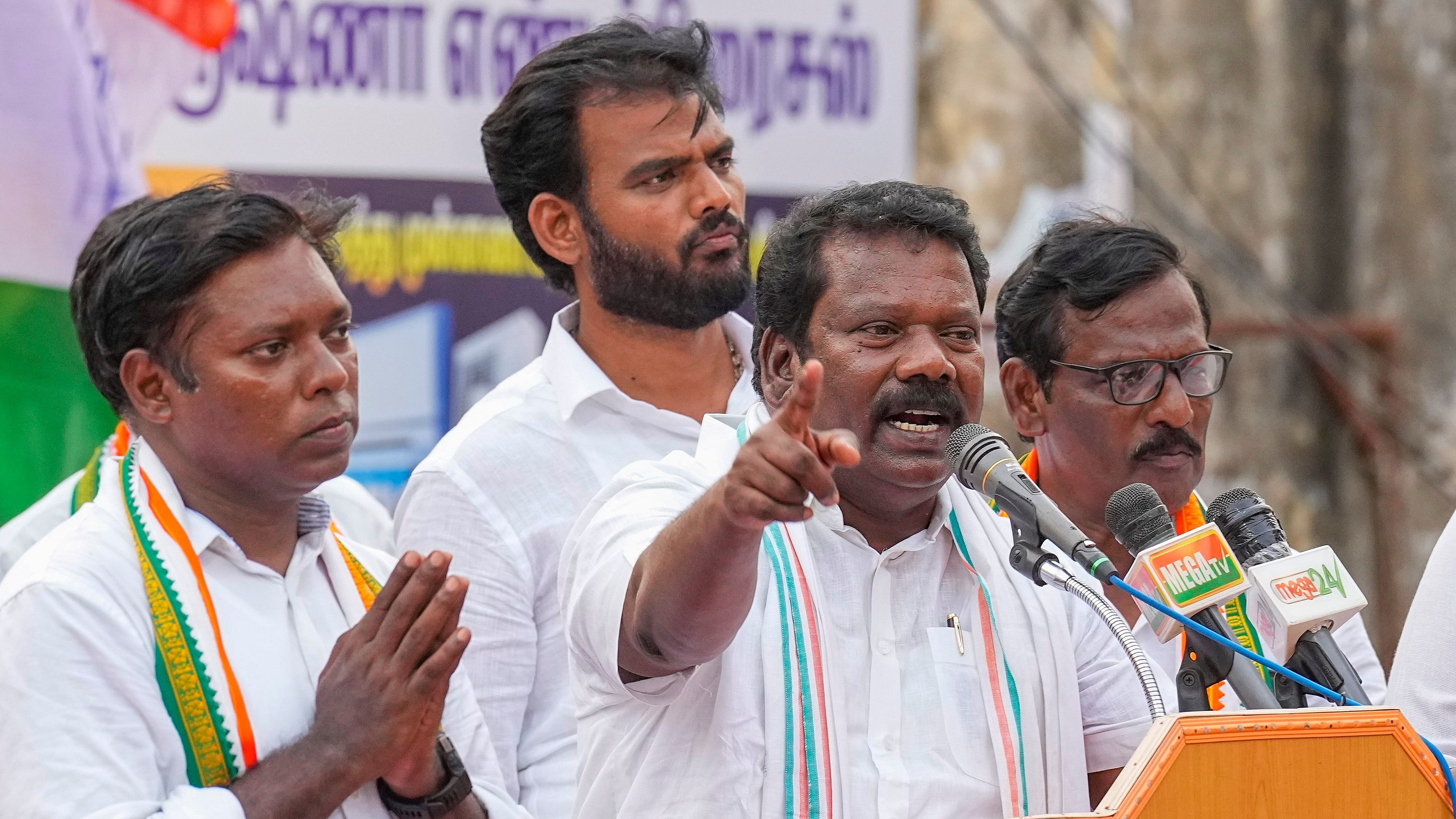 <div class="paragraphs"><p>Tamil Nadu Congress Chief K Selvaperunthagai addressing an election rally.</p></div>